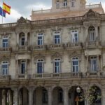 Consulado de España en Cuba anuncia suspensión de sus servicios nuevamente