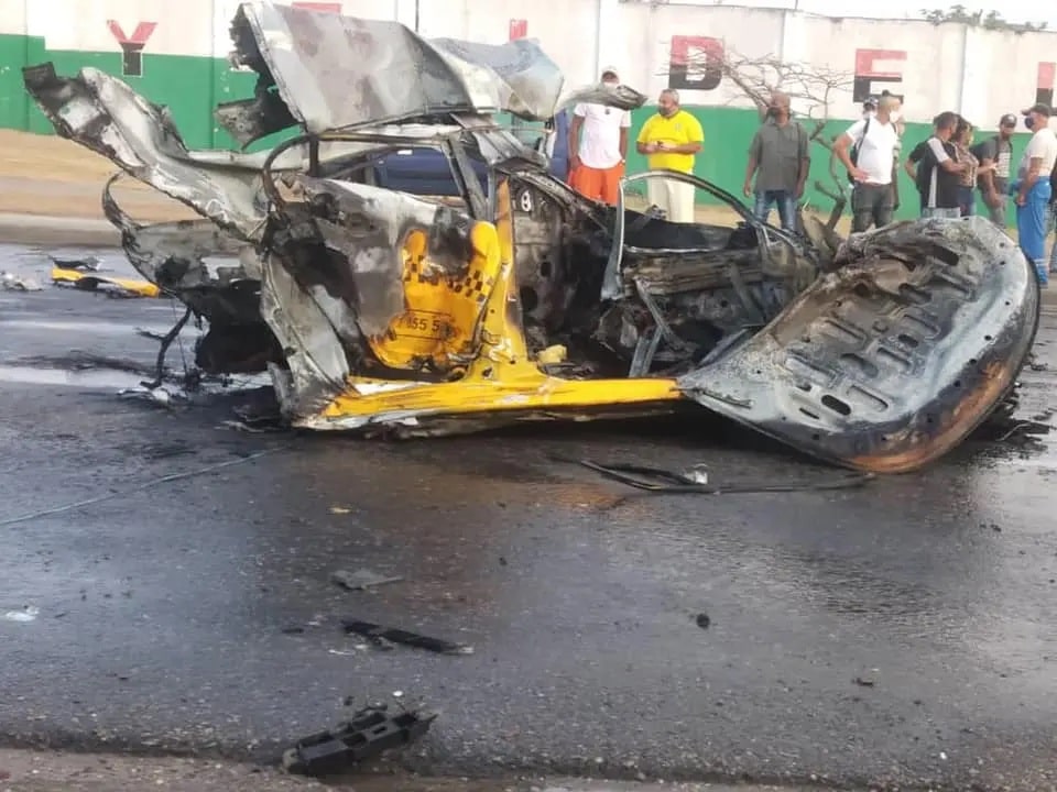 Lamentable accidente masivo de tránsito en La Habana (6)
