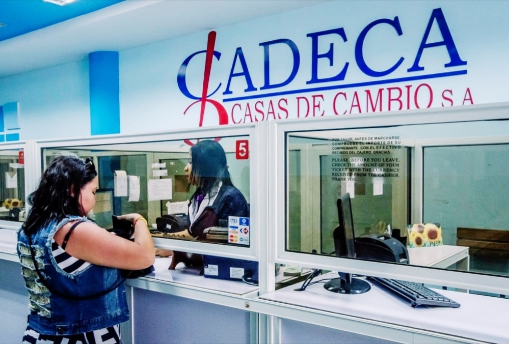 Ya se pueden cambiar divisas en CADECA y cajeros automáticos de Cuba