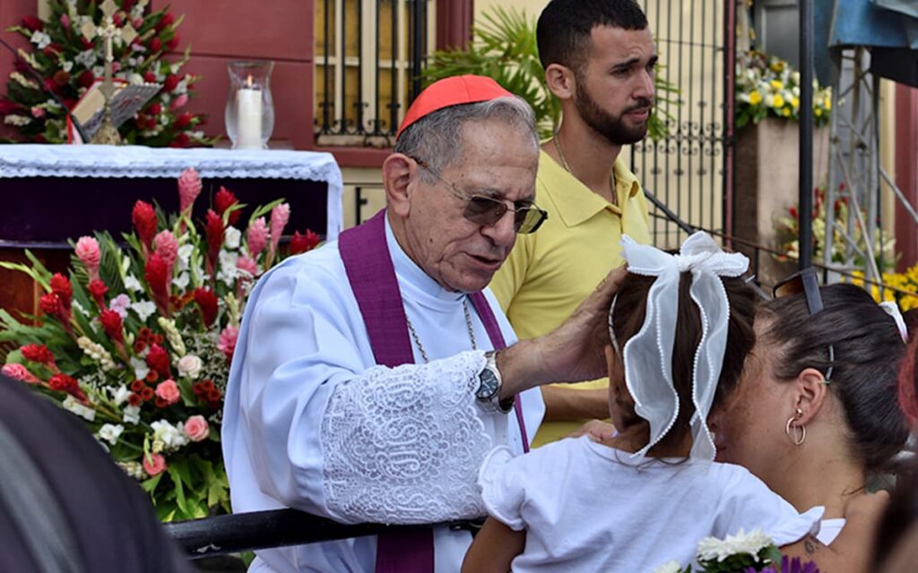 Día de San Lázaro en Cuba peregrinación en El Rincón 2024 - Foto Otmaro Rodríguez fotorreportero de OnCubanews