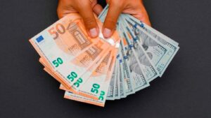 Euro dólar suben Cuba agosto 2025