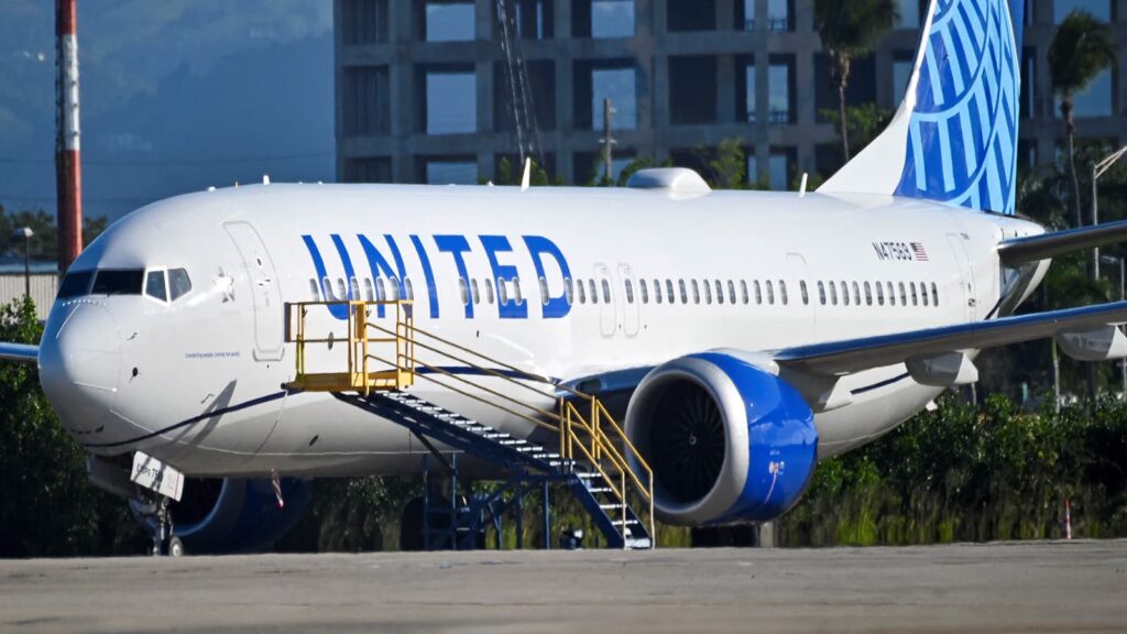 United suspende vuelo Houston La Habana